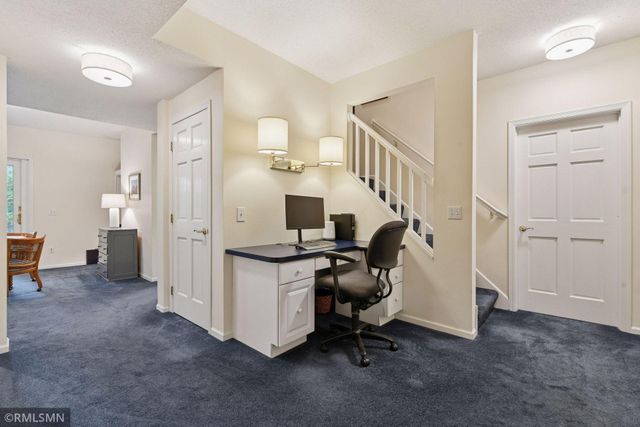 19500 Silver Lake Trail, Shorewood, MN 55331