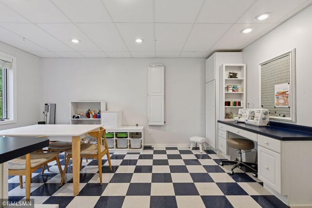 19500 Silver Lake Trail, Shorewood, MN 55331