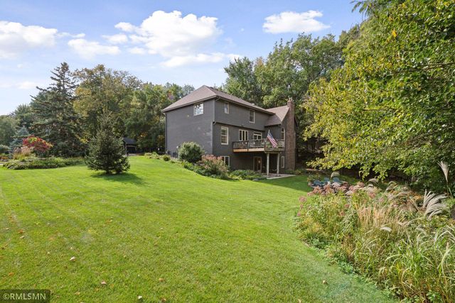 19500 Silver Lake Trail, Shorewood, MN 55331