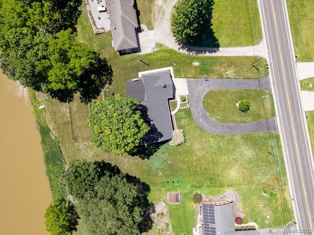 4405 North River Road, Fort Gratiot, MI 48059