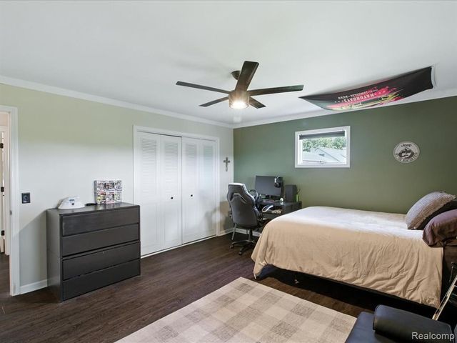 4405 North River Road, Fort Gratiot, MI 48059