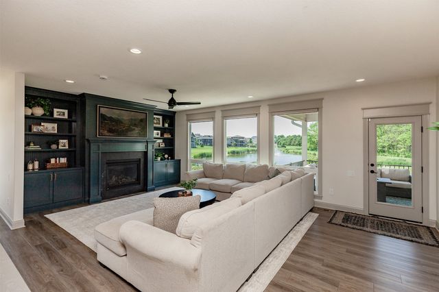 3810 Woodland Court, Waukee, IA 50263