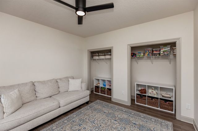3810 Woodland Court, Waukee, IA 50263