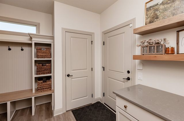 3810 Woodland Court, Waukee, IA 50263