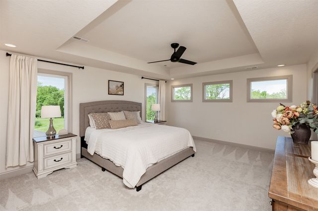 3810 Woodland Court, Waukee, IA 50263