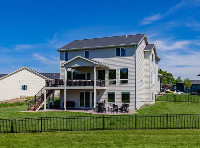 3810 Woodland Court, Waukee, IA 50263