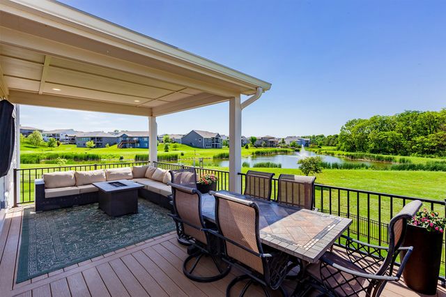 3810 Woodland Court, Waukee, IA 50263