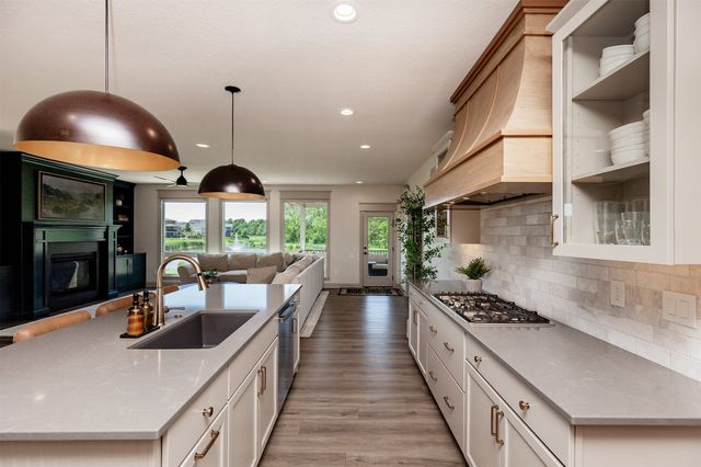 3810 Woodland Court, Waukee, IA 50263