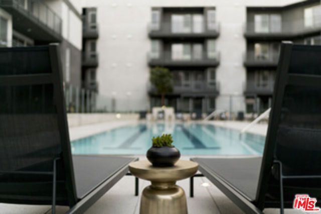 3425 W OLIVE Avenue 306, Burbank, CA 91505