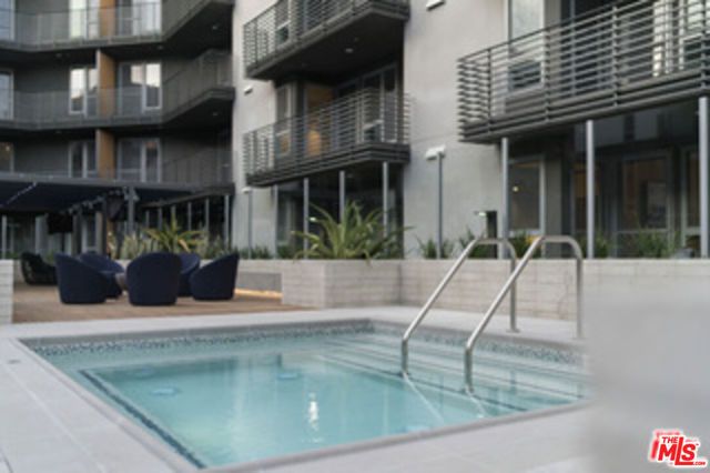 3425 W OLIVE Avenue 306, Burbank, CA 91505