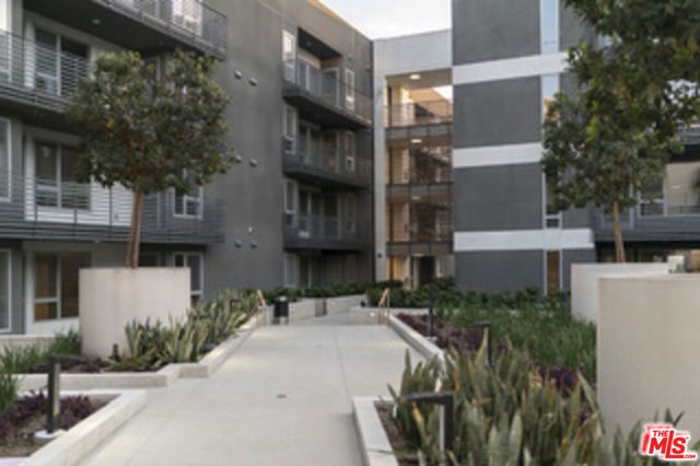 3425 W OLIVE Avenue 306, Burbank, CA 91505