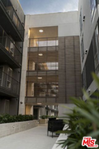 3425 W OLIVE Avenue 306, Burbank, CA 91505