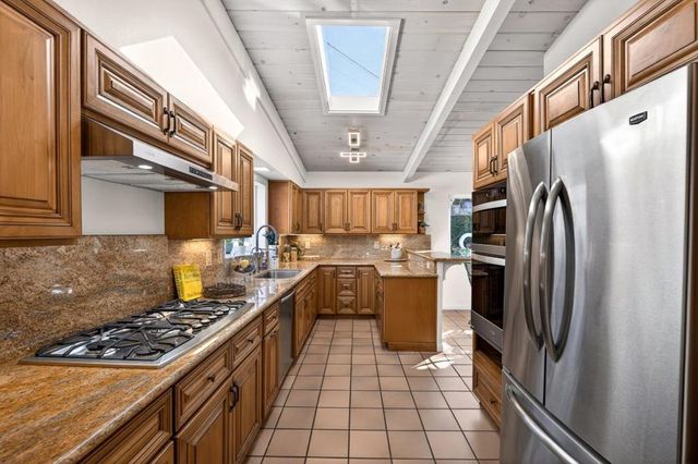 1122 Presidio Boulevard, Pacific Grove, CA 93950