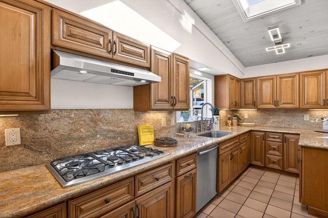 1122 Presidio Boulevard, Pacific Grove, CA 93950