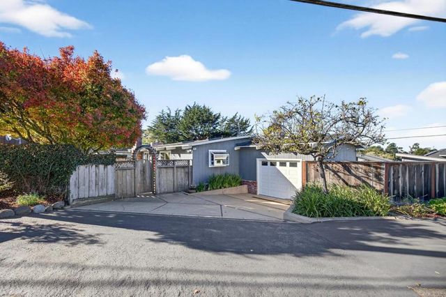 1122 Presidio Boulevard, Pacific Grove, CA 93950