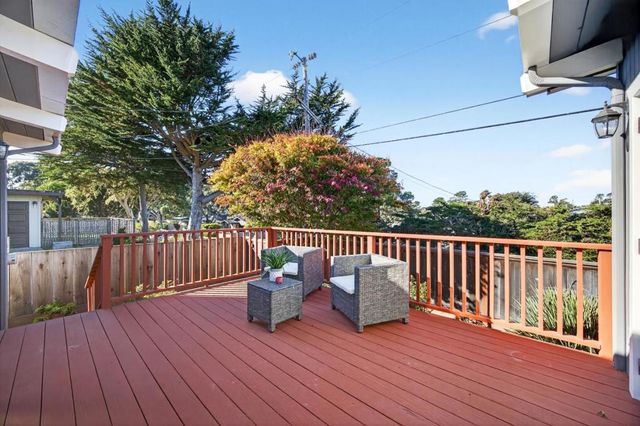 1122 Presidio Boulevard, Pacific Grove, CA 93950