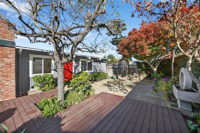 1122 Presidio Boulevard, Pacific Grove, CA 93950