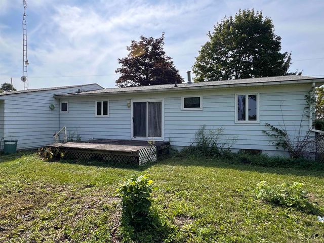 8119 Van Vleet Road, Gaines, MI 48436