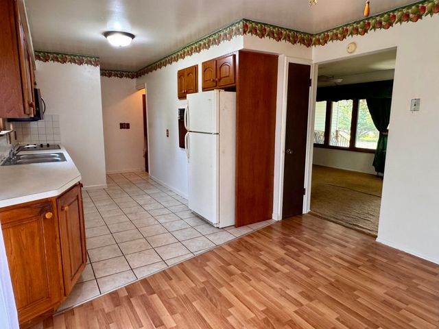 8119 Van Vleet Road, Gaines, MI 48436