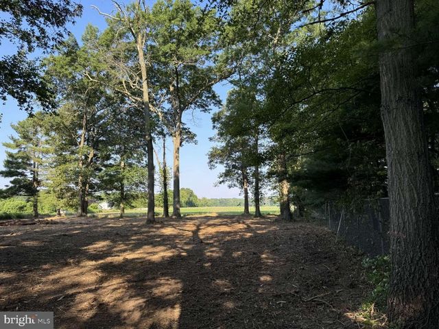 22 NUTT LN, Mullica Hill, NJ 08062
