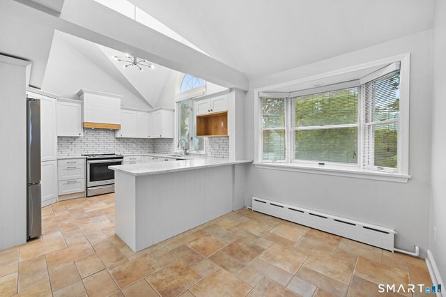 18 Windy Knolls, Greenwich, CT 06831