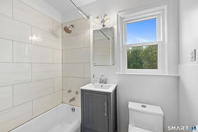 18 Windy Knolls, Greenwich, CT 06831