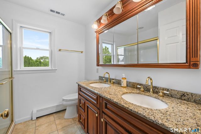 18 Windy Knolls, Greenwich, CT 06831