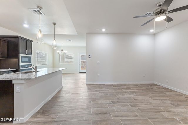 11849 Artekale Place, El Paso, TX 79934