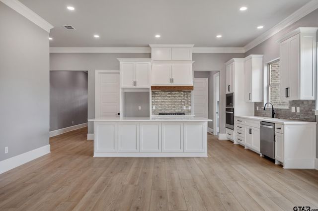 317 Mac Circle, Bullard, TX 75757