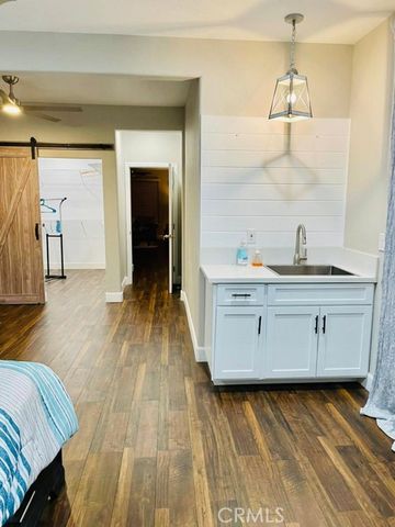 612 W Packwood, Visalia, CA 93277