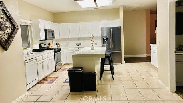 612 W Packwood, Visalia, CA 93277