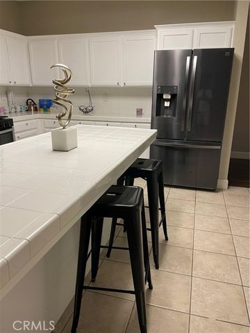 612 W Packwood, Visalia, CA 93277