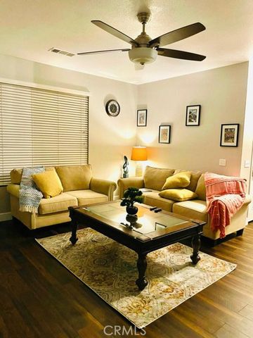 612 W Packwood, Visalia, CA 93277