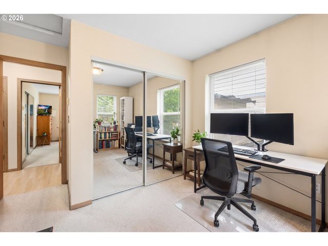 8351 N BANK St, Portland, OR 97203