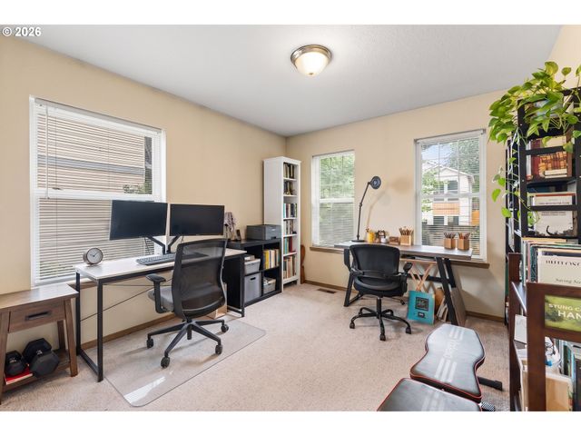 8351 N BANK St, Portland, OR 97203