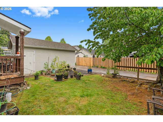 8351 N BANK St, Portland, OR 97203