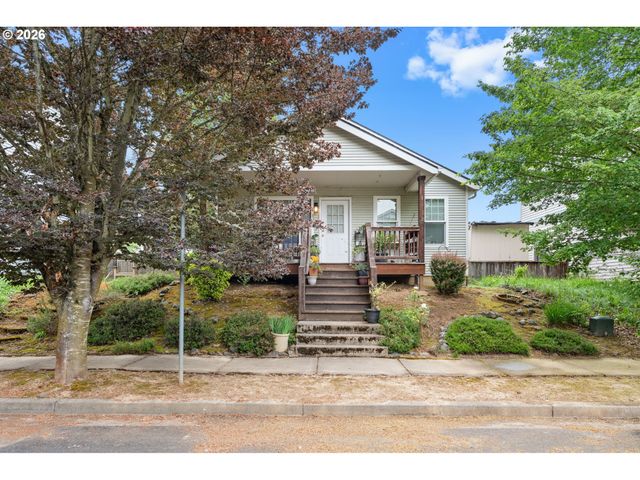 8351 N BANK St, Portland, OR 97203