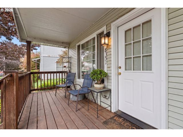 8351 N BANK St, Portland, OR 97203