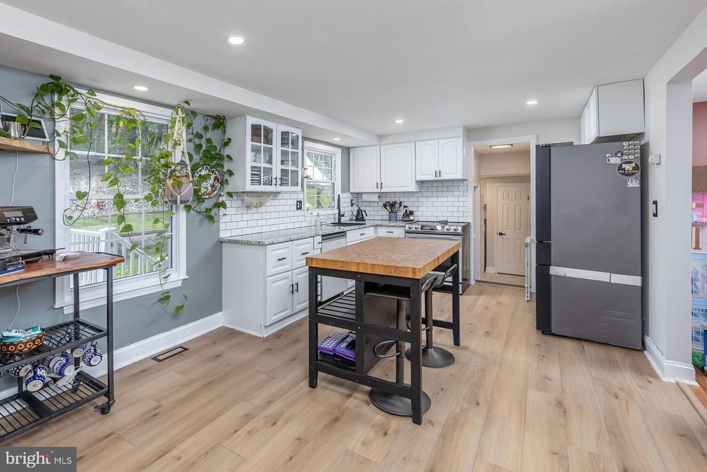 24 GOODWIN PKWY, SEWELL, NJ 08080 — photo 5