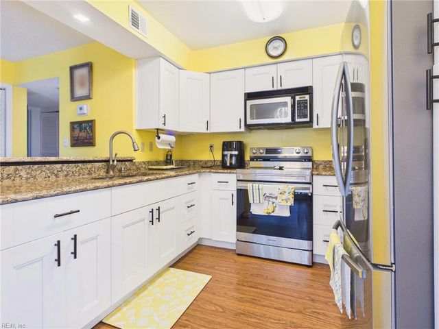 512 24th St Apt 104, Virginia Beach, VA 23451