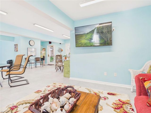 512 24th St Apt 104, Virginia Beach, VA 23451