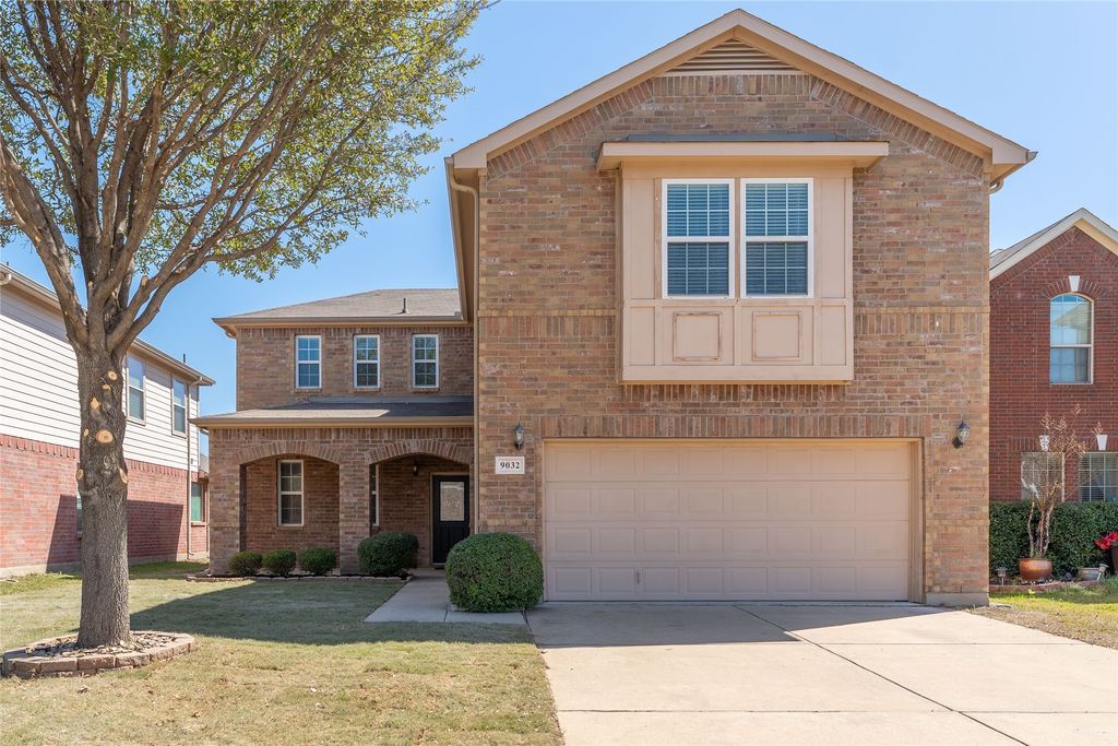 9032 Yellow Cedar Trail, Fort Worth, TX 76244