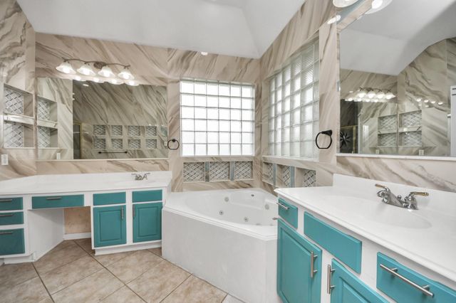 12003 Sunrise Way, Houston, TX 77065