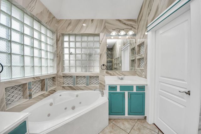 12003 Sunrise Way, Houston, TX 77065