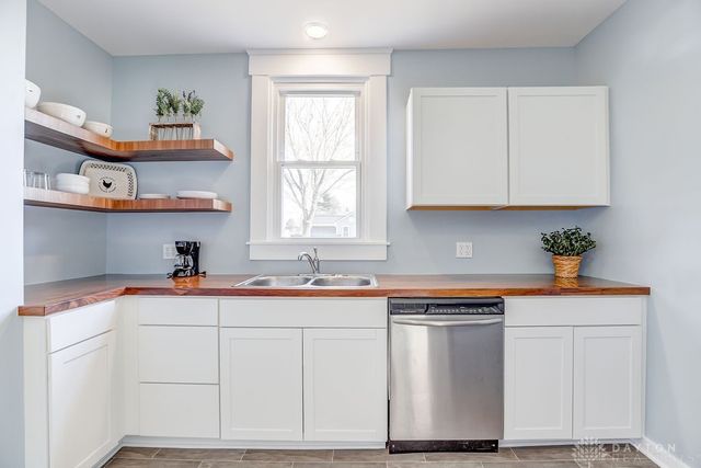 119 Main Street, College Corner, OH 45003