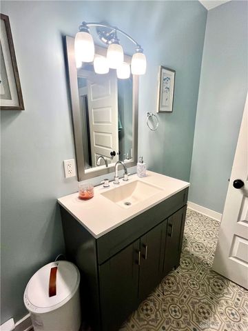 119 Main Street, College Corner, OH 45003