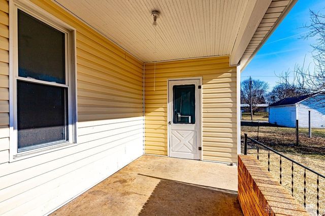 119 Main Street, College Corner, OH 45003