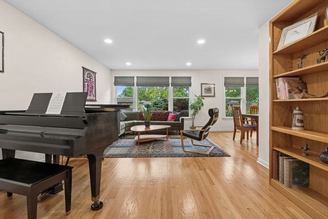 9306 Kostner Avenue, Skokie, IL 60076