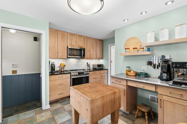 9306 Kostner Avenue, Skokie, IL 60076