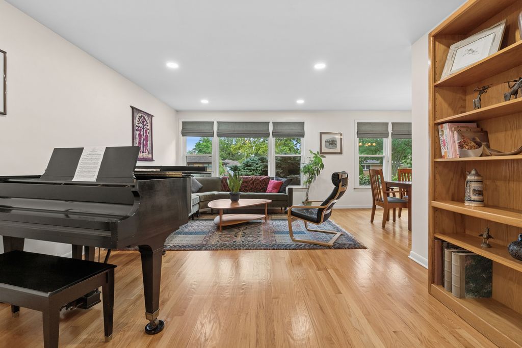 9306 Kostner Avenue, Skokie, IL 60076 — photo 4